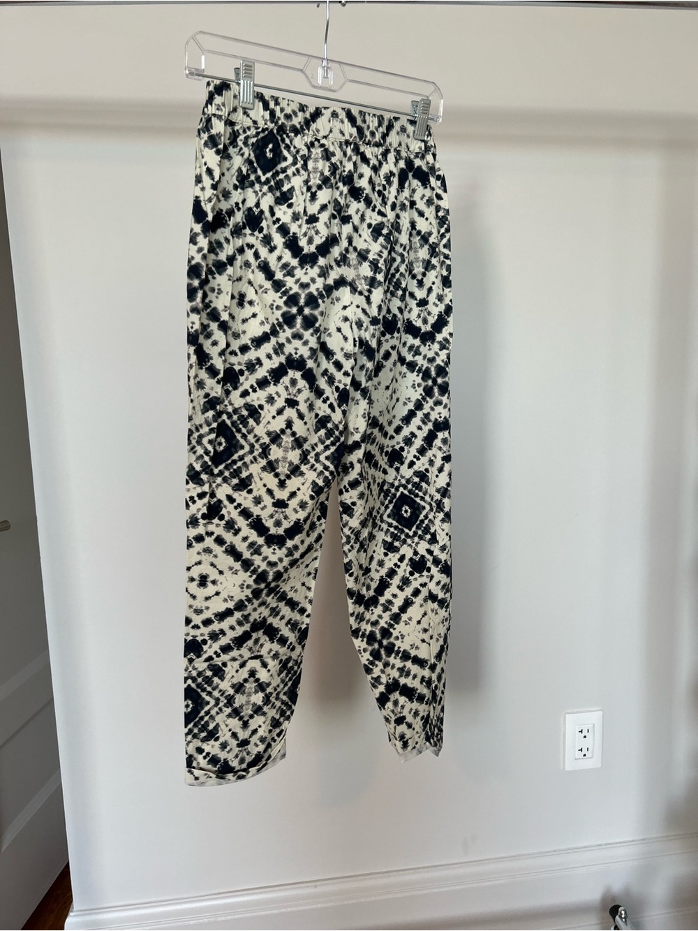 Margaret O'Leary Black and Cream Tie-Dye Print Pants